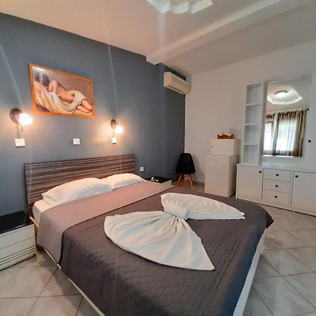 Paraga Rooms Пефкари Номер фото