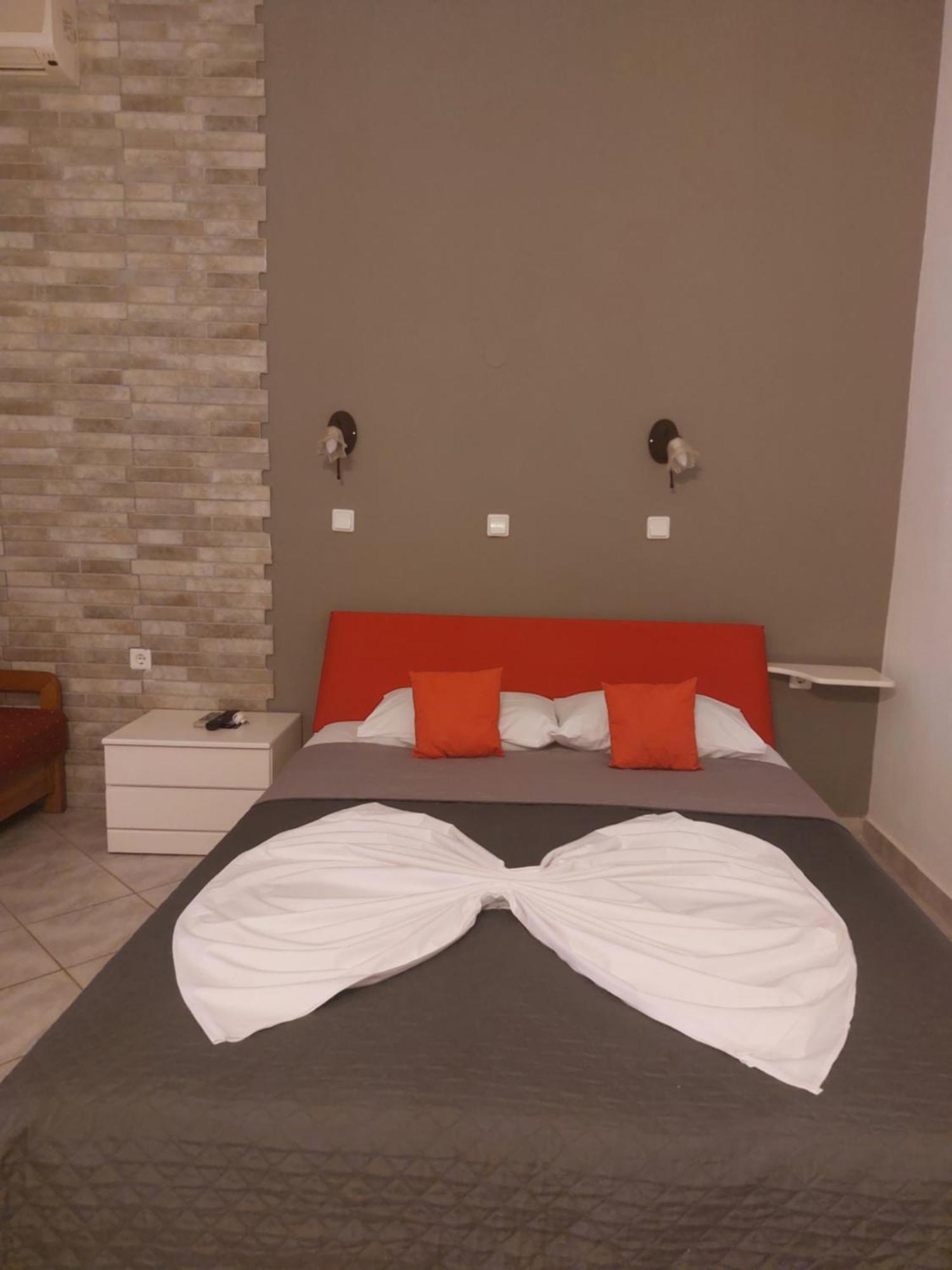 Paraga Rooms Пефкари Номер фото