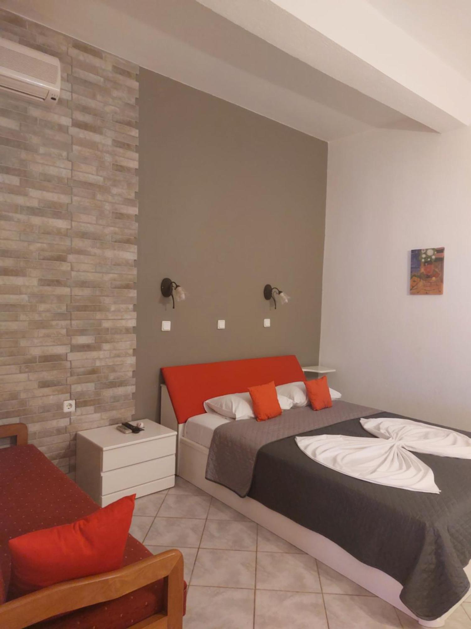 Paraga Rooms Пефкари Номер фото